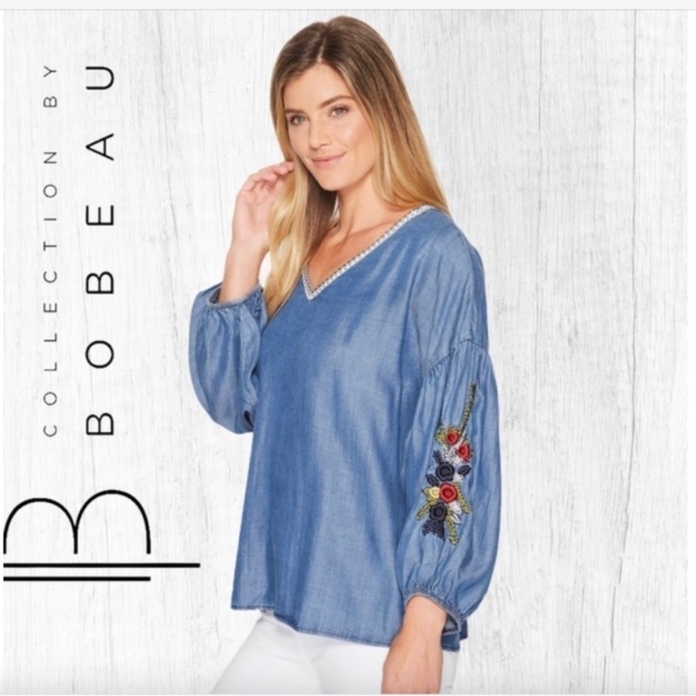 Bobeau Collection Embroidered Sleeve Chambray Top‎ Size XS